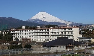 三島市芙蓉台２丁目の土地(三島市立北上中学校)