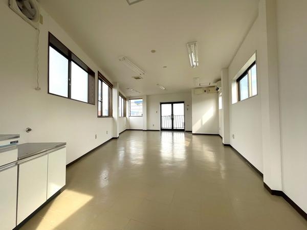 沼津市西沢田売事務所
