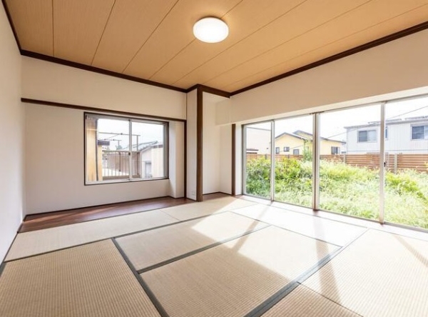 沼津市岡一色の中古一戸建て