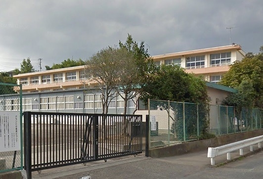 田方郡函南町柏谷の中古一戸建て(函南町立東小学校)