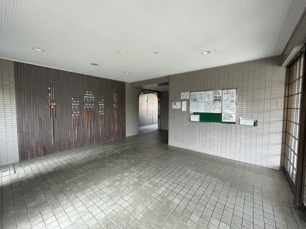 エンゼルハイム伏見(エントランス)