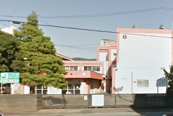 伊豆の国市寺家新築分譲住宅全3棟　1号棟(伊豆の国市立韮山南小学校)