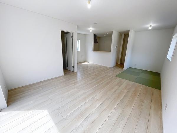 沼津市中沢田第3新築分譲住宅全6棟　3号棟