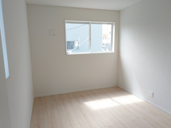 沼津市三枚橋第1新築分譲住宅全1棟　1号棟