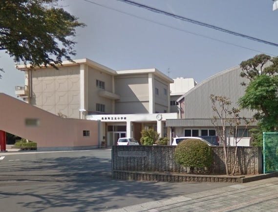 長泉町南一色新築分譲住宅全2棟　2号棟(長泉町立北小学校)