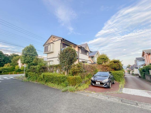 裾野市千福が丘一丁目　中古戸建て