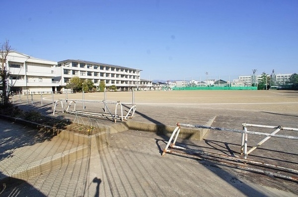 沼津市高沢町の土地(沼津市立第五中学校)