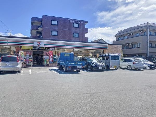 沼津東沢田新築分譲住宅　2号棟(セブンイレブン沼津寿町店)