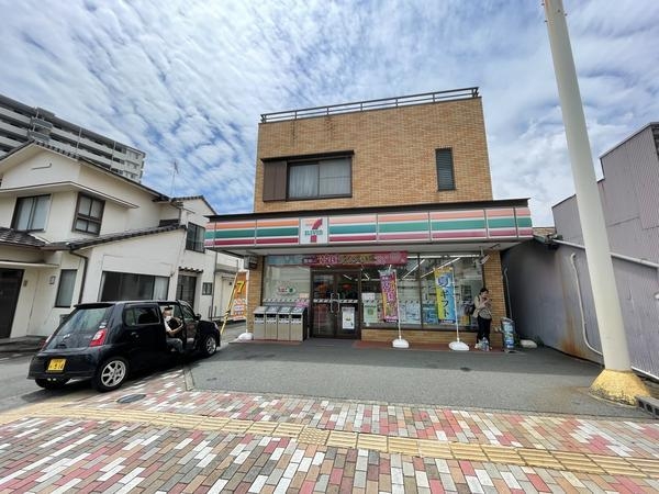 沼津市本字下一丁田新築分譲住宅全1棟　Ａ号棟(セブンイレブン沼津本町店)