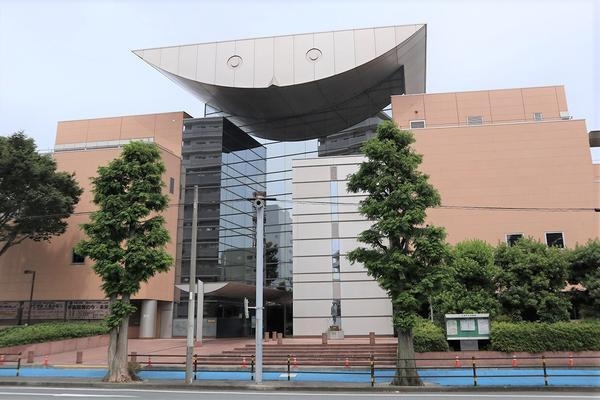 グランドメゾン大手町(沼津市立図書館)