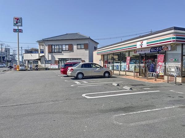 清水町伏見新築分譲住宅全2棟　1号棟(セブンイレブン三島伏見店)