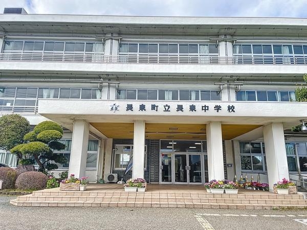 長泉中土狩IV新築分譲住宅全3棟　2号棟(長泉町立長泉中学校)