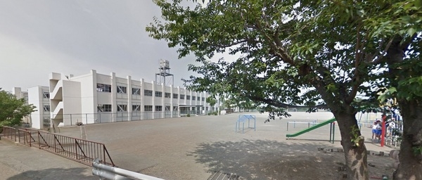 沼津市西椎路新築分譲住宅　2号棟(沼津市立愛鷹小学校)