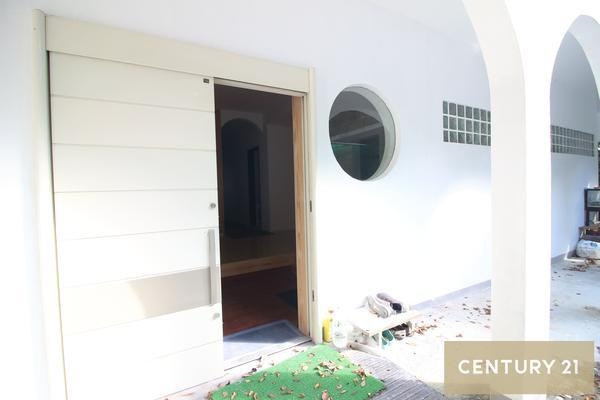 足柄下郡箱根町仙石原の中古一戸建て(玄関)