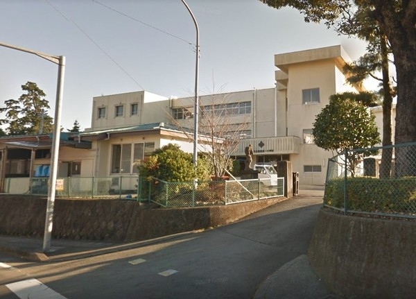 裾野市金沢の中古一戸建て(裾野市立富岡第一小学校)