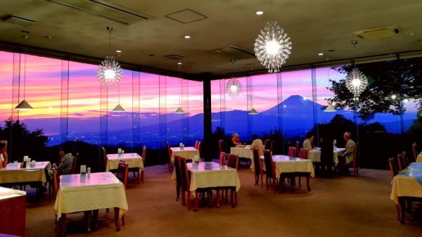 田方郡函南町平井南箱根ダイヤランドの土地(レストラン森の里)