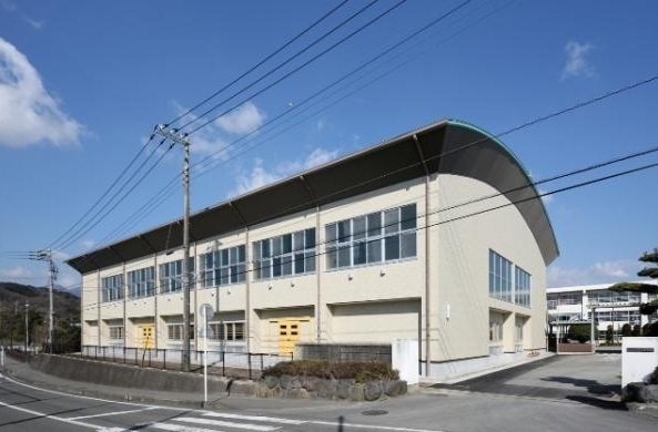 裾野市富沢の中古一戸建て(裾野市立西中学校)