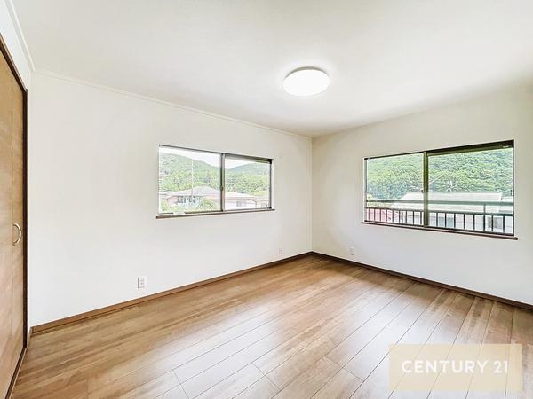 裾野市茶畑の中古一戸建て