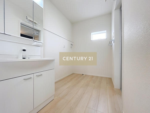 御殿場市大坂第4新築分譲住宅全3棟　3号棟