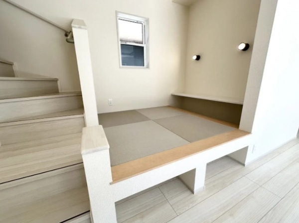 御殿場市中山新築分譲住宅全４棟　2号棟