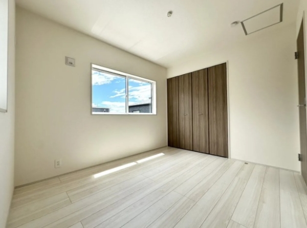 御殿場市中山新築分譲住宅全４棟　2号棟