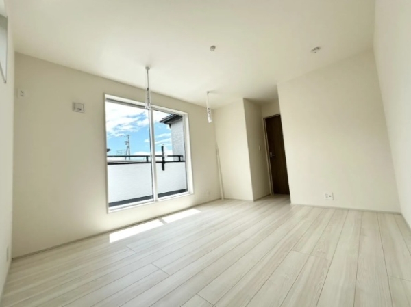 御殿場市中山新築分譲住宅全４棟　2号棟