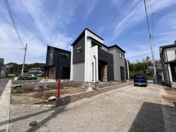 御殿場市中山新築分譲住宅全４棟　2号棟