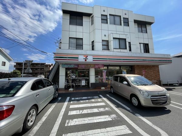 裾野市稲荷2期新築分譲住宅全1棟 1号棟(セブンイレブン裾野稲荷店)