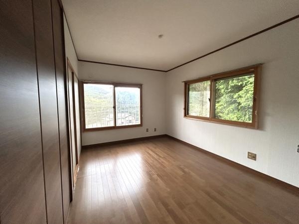 裾野市茶畑の中古一戸建て