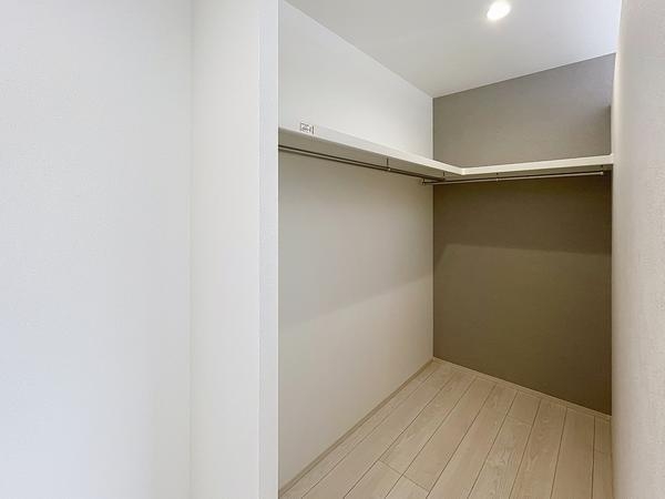 御殿場市御殿場１期新築分譲住宅全3棟　２号棟