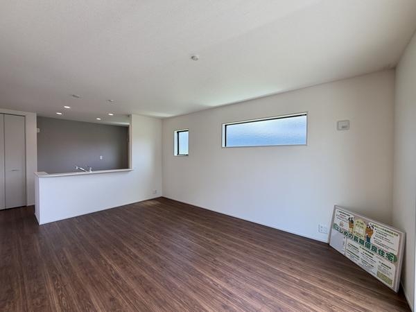 裾野市茶畑3期新築分譲住宅全1棟　1号棟