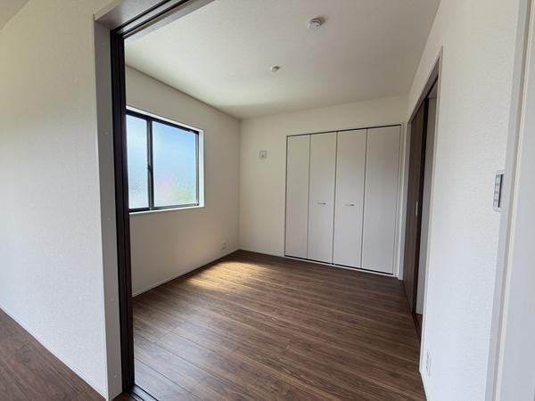 裾野市茶畑3期新築分譲住宅全1棟　1号棟