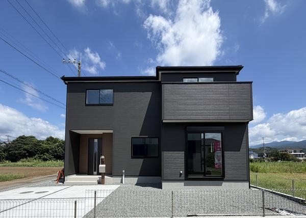 裾野市茶畑3期新築分譲住宅全1棟　1号棟