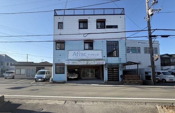 御殿場市川島田中古住宅3階建