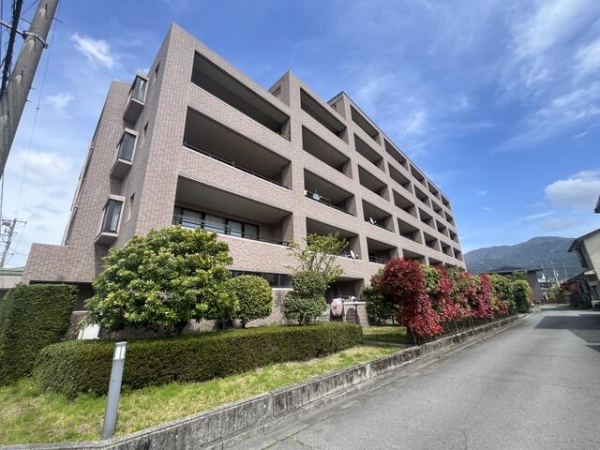 ウィスティリア御殿場参番館