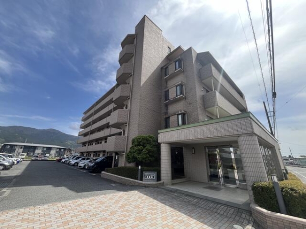 ウィスティリア御殿場参番館