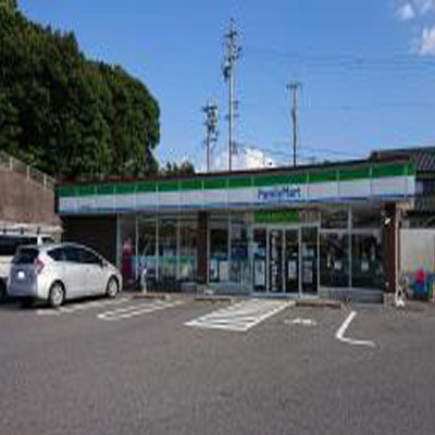 クレイドルガーデン瀬戸市刎田町2号棟尾張瀬戸駅13分(ファミリーマート瀬戸紺屋田店)