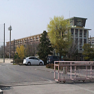 尾張旭市平子町北の土地(尾張旭市立旭中学校)