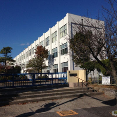 リーブルガーデン　瀬戸市ひまわり台２号棟　水野駅23分(西陵小学校)
