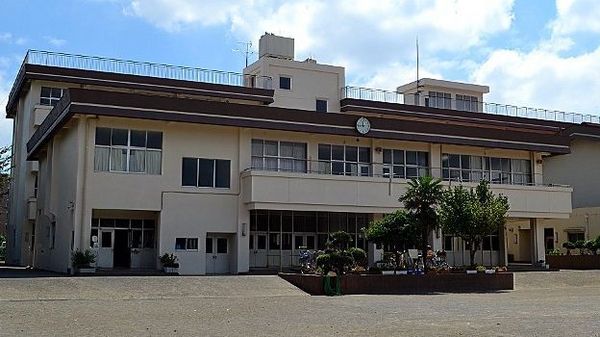 座間市ひばりが丘1丁目の中古一戸建て(座間市立旭小学校)
