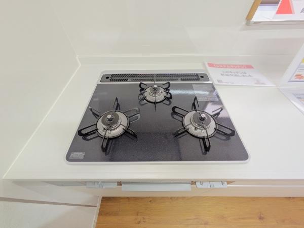 厚木市温水の中古一戸建て(キッチン)