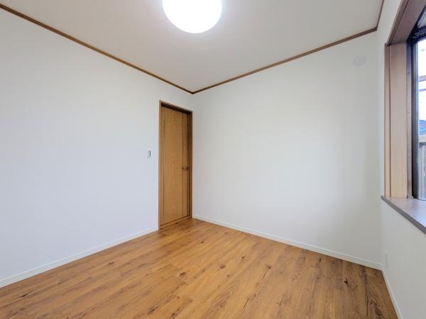 厚木市温水の中古一戸建て(洋室)
