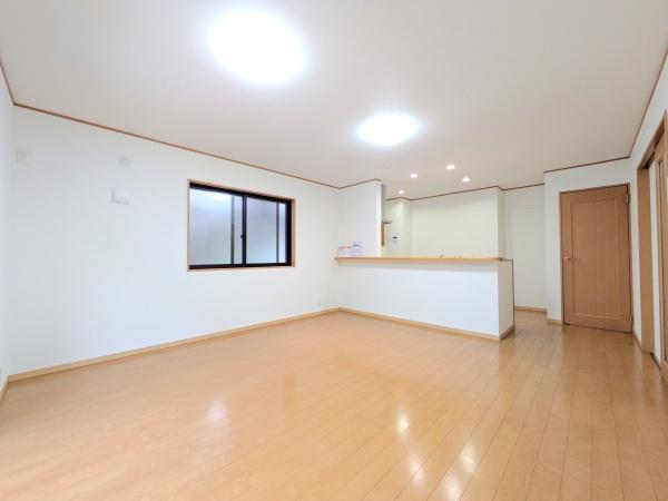 平塚市高根２丁目の中古一戸建