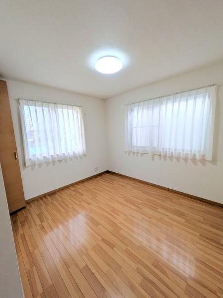 座間市ひばりが丘１丁目の中古一戸建て