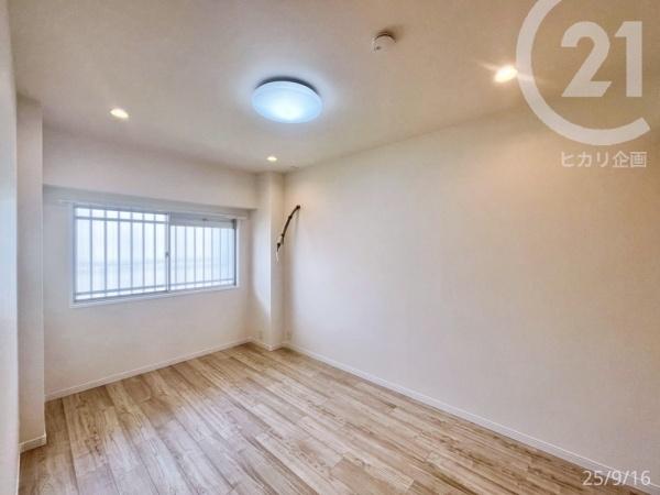 東大和グリーンタウン2号棟(寝室)