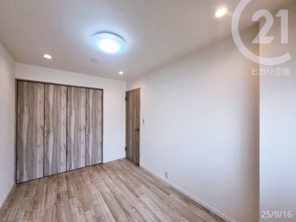 東大和グリーンタウン2号棟(寝室)