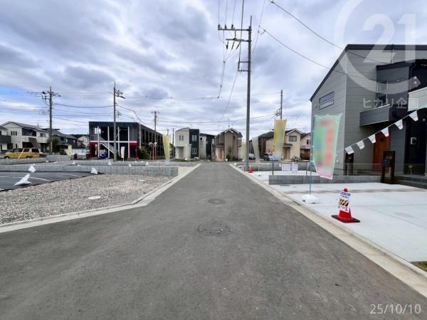 東大和市芋窪4丁目/新築戸建・全12棟(前面道路含む現地写真)