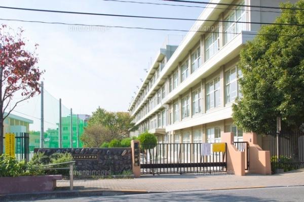 武蔵村山市大南5丁目(武蔵村山市立小中一貫校村山学園第二中学校)