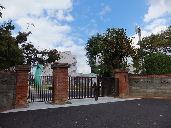 武蔵村山市中藤２丁目の土地(武蔵村山市立第一中学校)