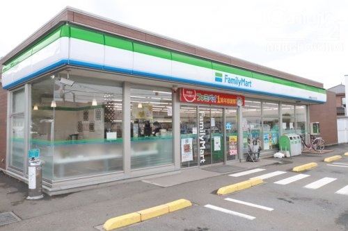 武蔵村山市本町３丁目の土地(ファミリーマート　武蔵村山三ツ木五丁目店)